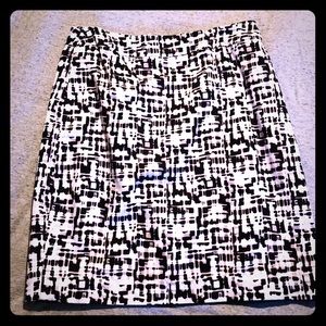 Valerie Bertinelli pencil skirt. Size 12